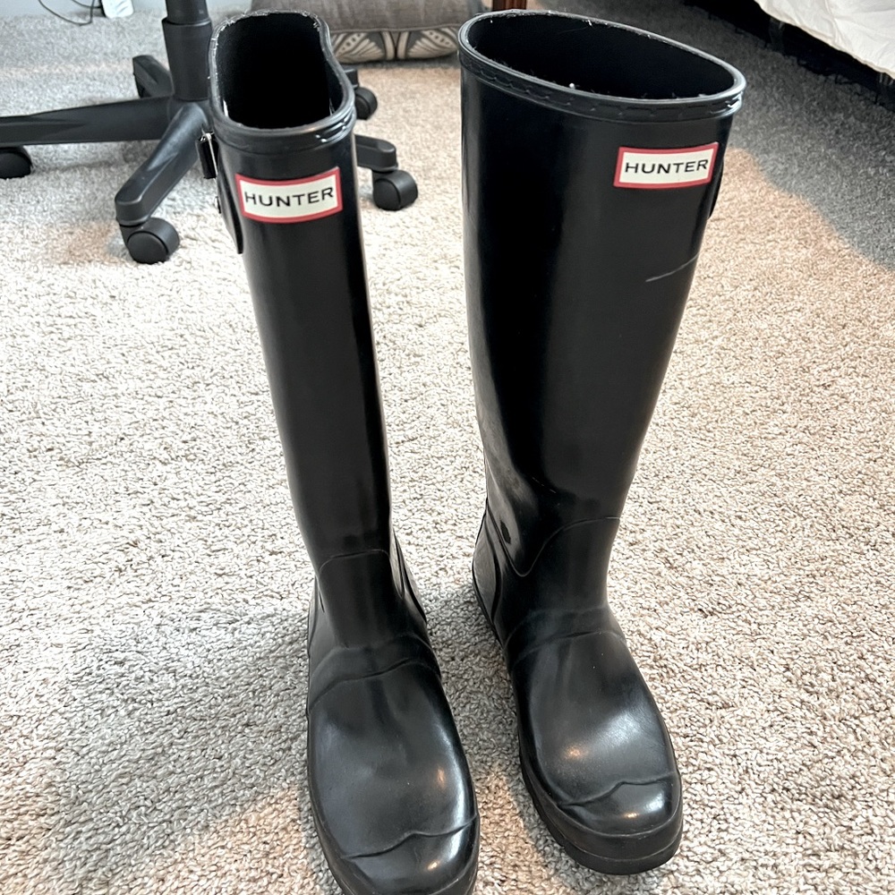 Hunter Women’s Tall Rain Boots Size 8
